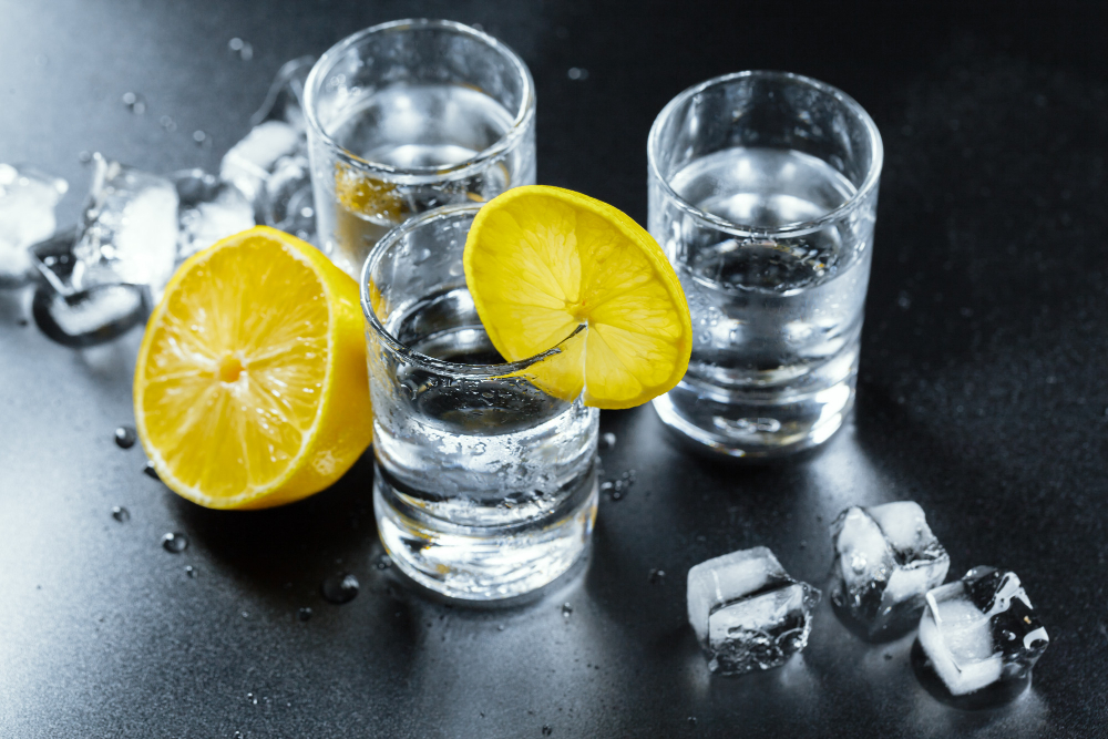 Vodka în bucătărie: trucuri și rețete
