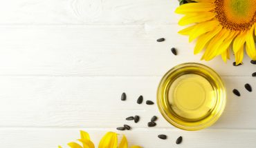 De la răceli la hidratare: Beneficiile uimitoare ale mierii de floarea-soarelui