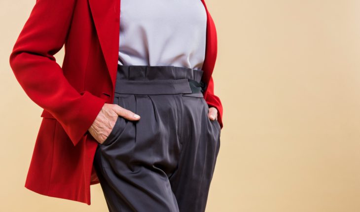 Pantalonii cu talie înaltă în siluete moderne