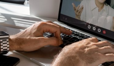 Cum funcționează AI-ul în camerele web moderne