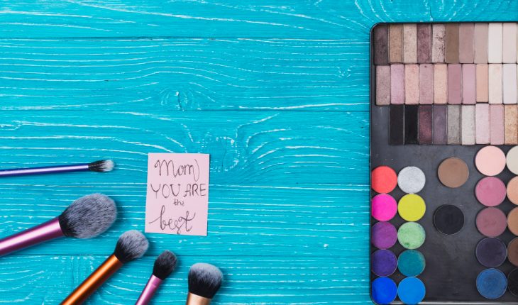 Top 10 produse de makeup cruelty-free