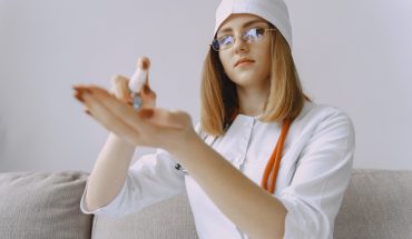 Cum să alegi un ser potrivit pentru nevoile pielii tale
