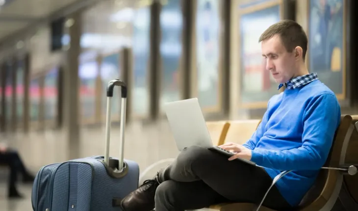 Pașapoartele digitale și viitorul călătoriilor inteligente Pașapoartele digitale și viitorul călătoriilor inteligente