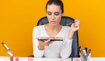 Cum să obții un look „no makeup” fără să folosești prea multe produse